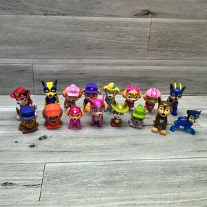 Paw Patrol Colorful Action Figure Collection Lot